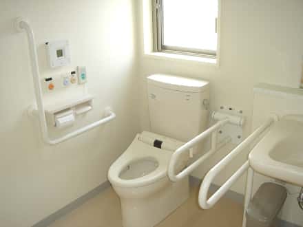 身障者トイレ